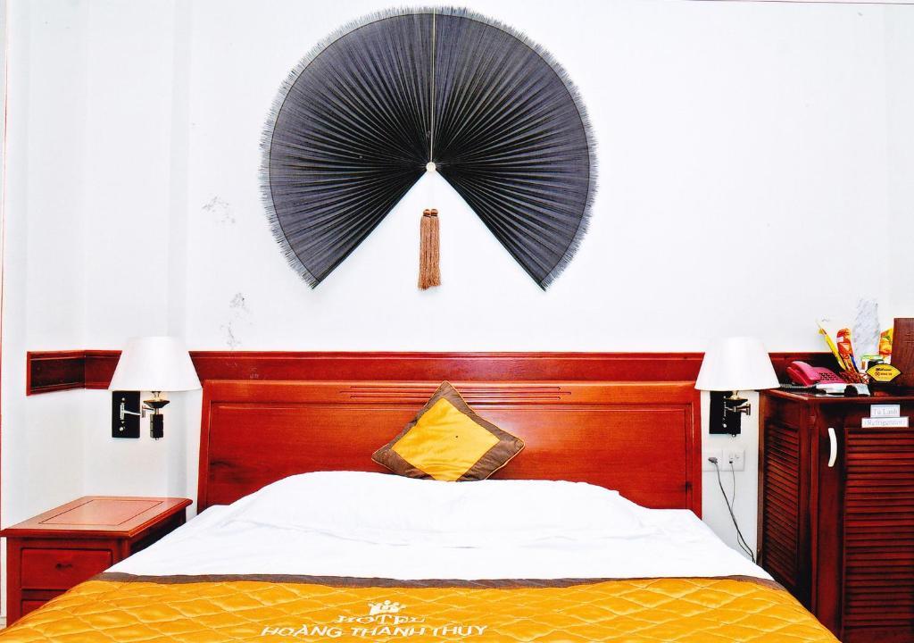 Hoang Thanh Thuy Airport Hotel 1 - Gan Am Thuc Dem Cho Hoang Hoa Tham Ho Či Minovo Město Pokoj fotografie