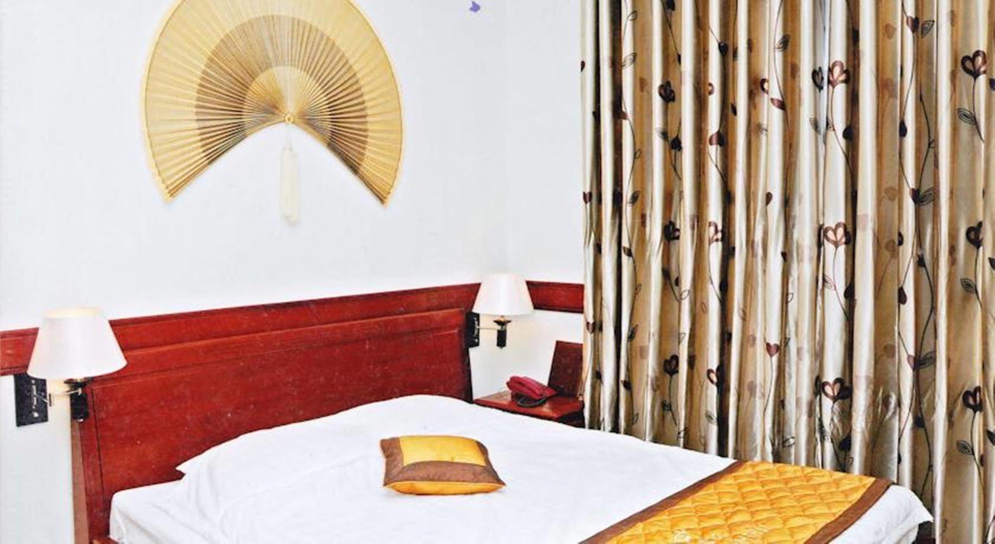 Hoang Thanh Thuy Airport Hotel 1 - Gan Am Thuc Dem Cho Hoang Hoa Tham Ho Či Minovo Město Exteriér fotografie