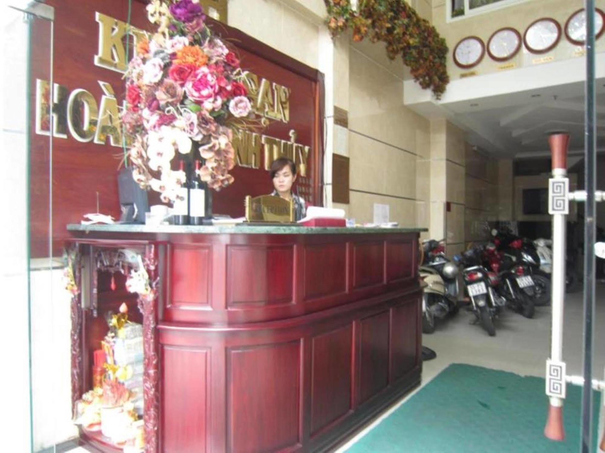 Hoang Thanh Thuy Airport Hotel 1 - Gan Am Thuc Dem Cho Hoang Hoa Tham Ho Či Minovo Město Exteriér fotografie
