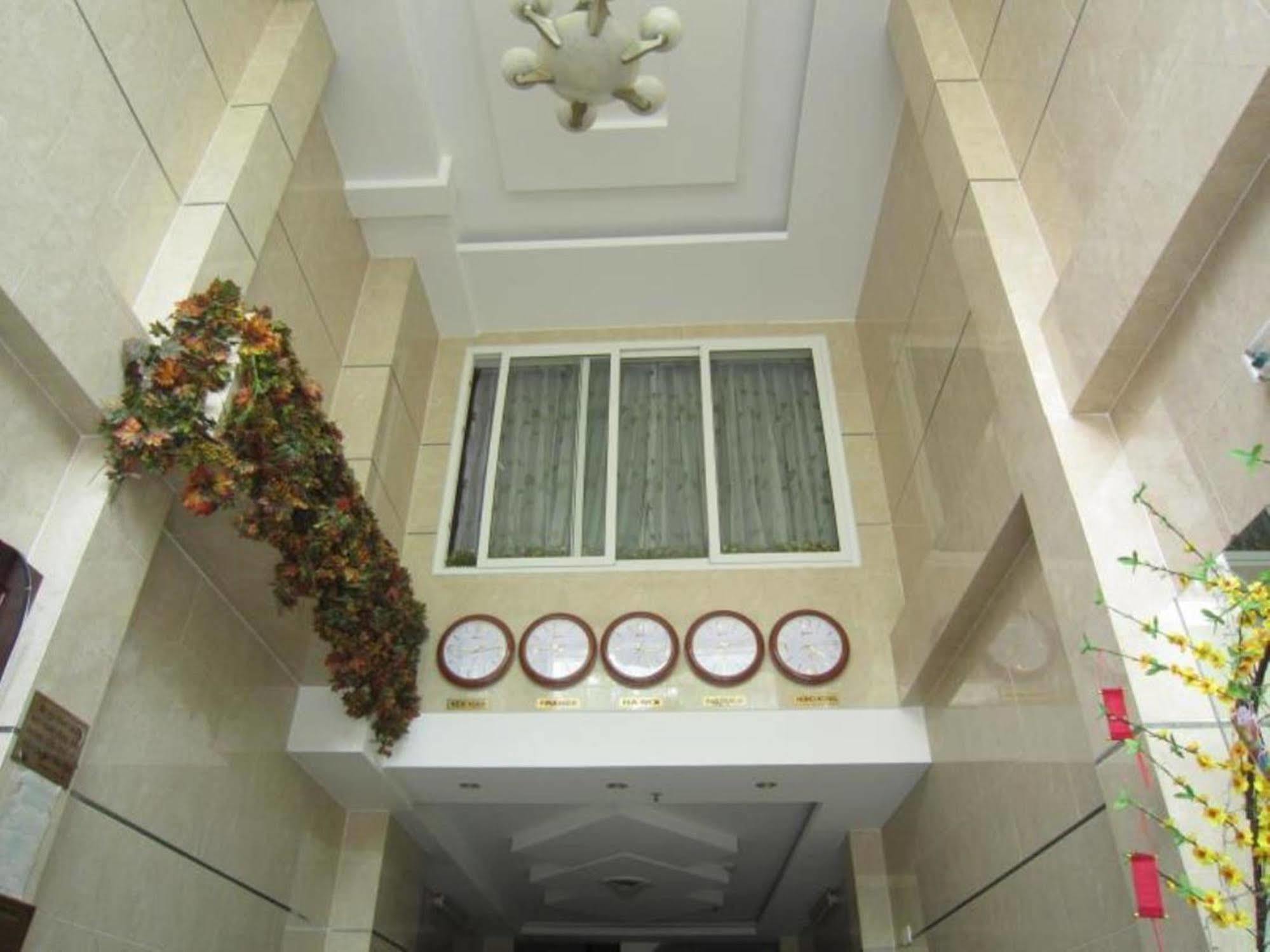 Hoang Thanh Thuy Airport Hotel 1 - Gan Am Thuc Dem Cho Hoang Hoa Tham Ho Či Minovo Město Exteriér fotografie