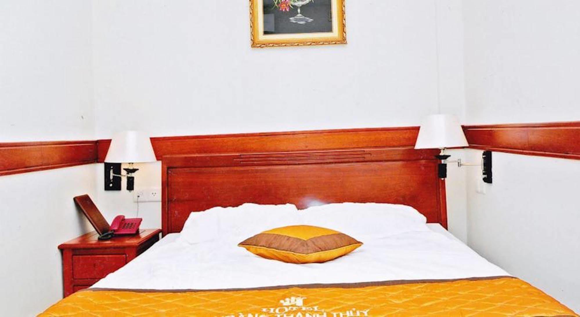 Hoang Thanh Thuy Airport Hotel 1 - Gan Am Thuc Dem Cho Hoang Hoa Tham Ho Či Minovo Město Exteriér fotografie