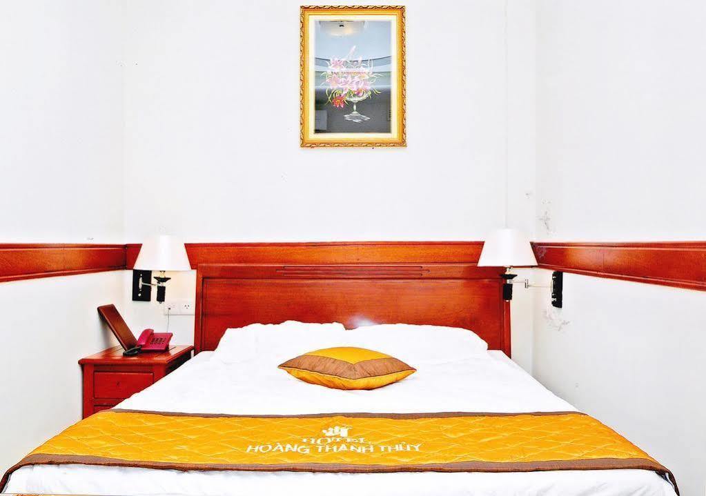 Hoang Thanh Thuy Airport Hotel 1 - Gan Am Thuc Dem Cho Hoang Hoa Tham Ho Či Minovo Město Exteriér fotografie